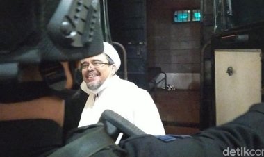Usai Divonis, Habib Rizieq Senyum Lepas: Waalaikumsalam Warahmatullahi Wabarokatuh, Baik