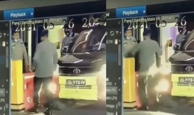 Heboh di Medsos! Polisi Pukul Polisi di Pintu Masuk Mapolda Riau