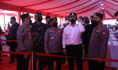 Momen HUT Bhayangkara, Kapolri: Implementasi Program 1 Juta Dosis Perhari, Digelar Vaksinasi Massal Serentak