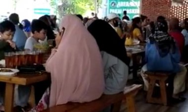 VIRAL! Wanita di Padang Sebut Pemerintah Zalim dan Dibawa ke Kantor Polisi: Ngaku Cuma Iseng