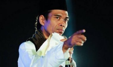 Sindir UAS, Eko Kuntadhi: Orang Ini Cuma Menang Ganteng Doang, Tapi Omongannya Payah....