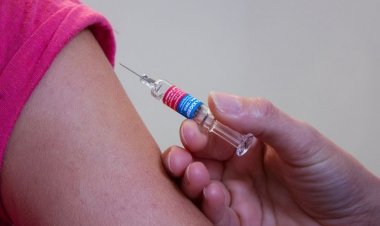 VIRAL Vaksinasi Tanpa Menekan Jarum Suntik, Polisi Periksa 12 Saksi dan Sampel