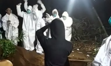 Viral! Relawan Pemakaman Jenazah Covid-19 Joget-joget di Kuburan, Polisi: Kurang Etis dan Sudah Minta Maaf