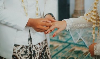 Viral Nikahan Saat PPKM Dilaporkan ke Satpol PP, Netizen: Cepu Banget Tetangganya Haduh!