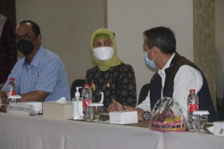 Pj Gubernur Hadiri Rapat Pleno Terbuka Rekapitulasi dan Penetapan Hasil PSU Pilgub Jambi