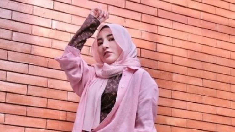 Bos Kosmetik Ini Beli Tas Mewah Baru Rp1 Miliar, Warganet: Masya Allah Nenteng Rumah Sama Mobil....