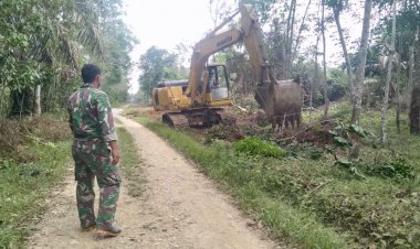 Pra TMMD ke-112 Kodim 0416/Bute Lakukan Pembentukan Badan Jalan 10,2 KM