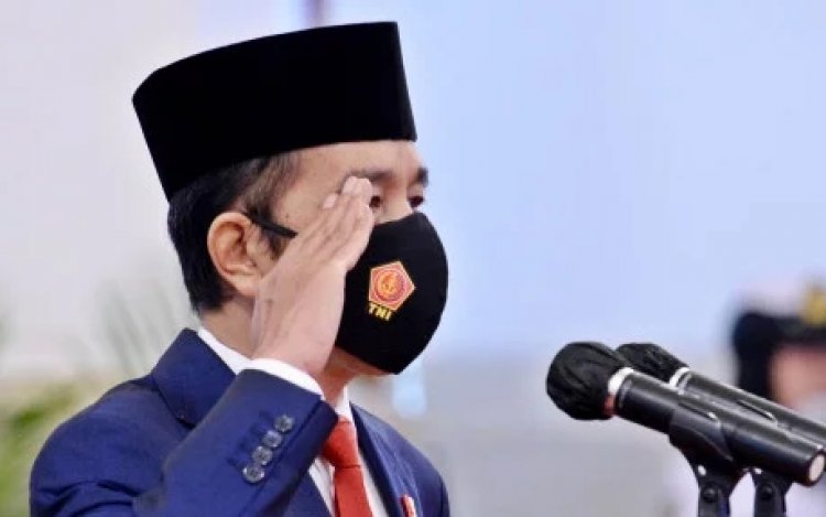 Cak Nun Blak-blakan Siapa Sosok yang Berkuasa di Belakang Presiden Jokowi