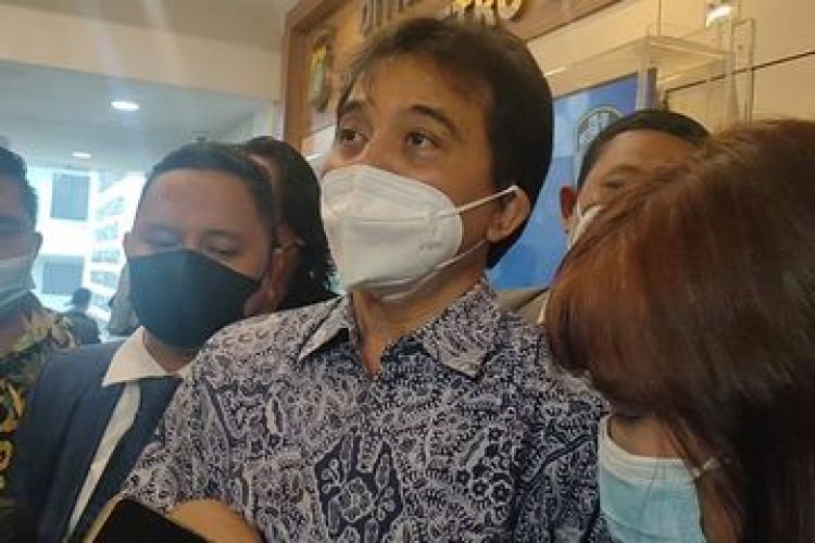 Duh! Roy Suryo Laporkan Adegan Andin & Aldebaran ke KPI