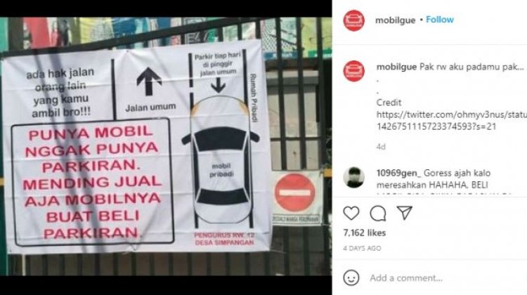 Viral! Spanduk Sindiran Bagi Warga yang Parkir di Jalan Umum, Netizen: Gores Aja Kalau Meresahkan