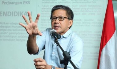 Tak Main-main Giliran Rocky Gerung Melawan: Saya Gugat Sentul City Rp1 Triliun!