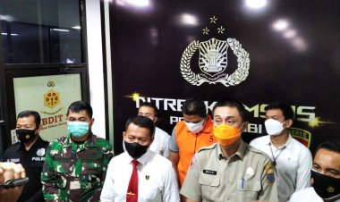 Sumur Minyak Ilegal Meledak, Satu Oknum Polisi Diamankan Tim Ditreskrimsus Polda Jambi