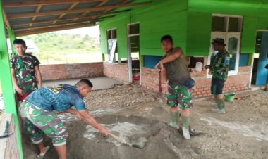 Gotong-royong, Satgas TMMD Tebo-Jambi Lakukan Pengecoran Lantai Masjid Al Muhajirin