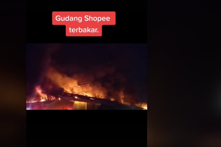 VIRAL! Gudang Shopee Terbakar Hebat, Begini Nasib Barang Pelanggan....