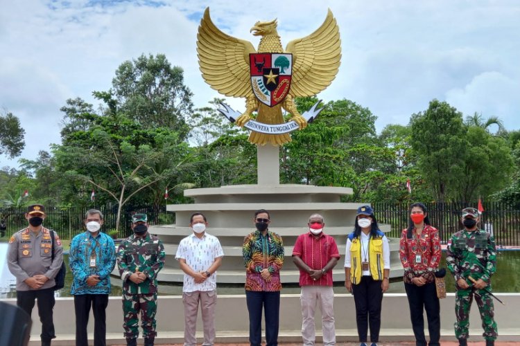 Tinjau PLBN Sota di Merauke Bersama Mendagri, Mahfud MD: Harus Dijaga oleh Pemerintah Merauke & TNI-Polri karena Batas Negara!