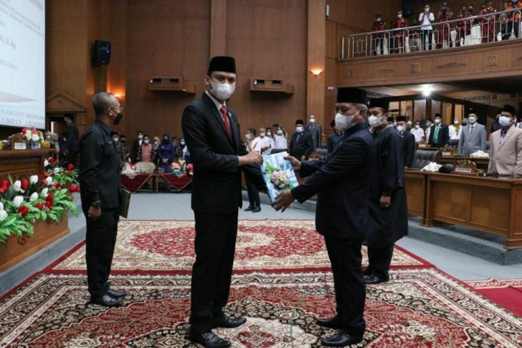 Ketua DPRD Harap Anggota yang Baru Dilantik Bersinergi Bangun Muarojambi