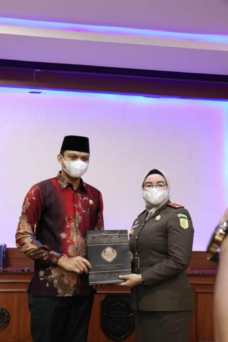 Ketua DPRD Muarojambi Hadiri Pisah Sambut Kejari