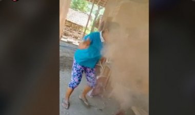 Viral! Aksi Emak-emak Mengamuk Keluarkan Jurus Tabur Pasir Saat Ditagih Hutang, Netizen: Malah Berubah jadi Avatar Toh Bu