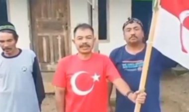 Viral! Pria Ini Kibarkan Bendera NII di Garut, Klaim Panglima Jenderal NII