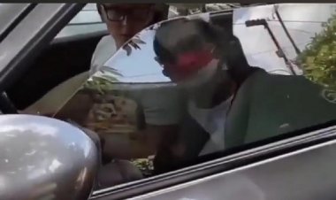 Viral! WNA Lawan Arus di Bali: Bule Mabuk, Bule Mabuk, Awas Pak, Awas Pak....