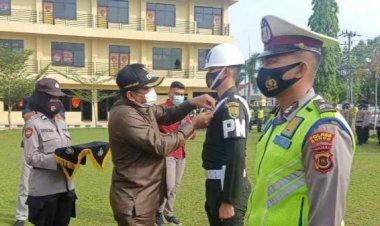 Bupati Bungo Mashuri Pimpin Upacara Pasukan Operasi Ketupat Jelang Hari Raya Idul Fitri