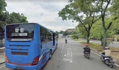 BIKIN GALAU! Damri Pilihan Mahasiswa Unpad Berhenti Operasi....