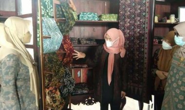 Jelang Pameran, Hesti Haris Seleksi Produk Unggulan