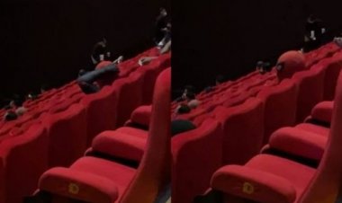 Viral! Spiderman Nonton Spiderman No Way Home di Bioskop, Netizen: Mentalnya Kuat Banget