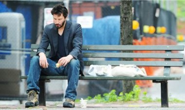 Viral! Foto Keanu Reeves Jadi Meme Sad Keanu, Begini Penjelasannya