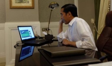 Jokowi Menonton Final Piala AFF Indonesia vs Thailand di Istana