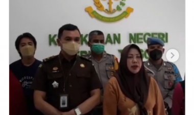 Viral! Wanita Ini Garang ke Toko Sepatu dan Ngaku Istri Kajari Tebing Tinggi