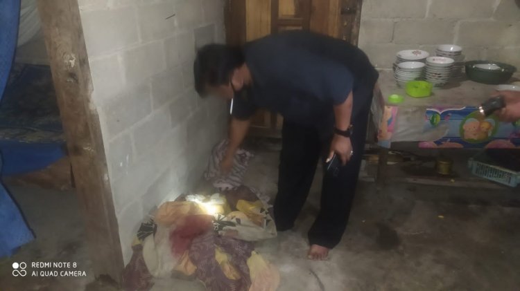 Ibu Suroso Teriak Histeris Lihat Suroso Tergeletak Bersimbah Darah