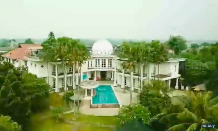 Mewah Banget! Rumah Crazy Rich Indonesia, Dari Bak Istana Hingga Resort