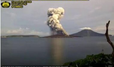 Gunung Anak Krakatau Erupsi Lagi, PVMGBG: Wisatawan tidak Diperbolehkan Mendekati Kawah