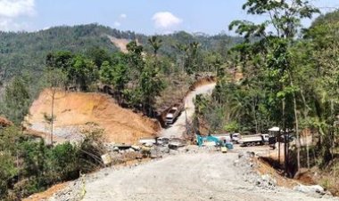 Polisi Tangkap 20 Warga Desa Wadas, Situasi Memanas!