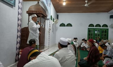 Basuh di Masjid Nurul Yaqin, Bupati: Mari Kita Cerdas Menyampaikan Pendapat di Media Sosial