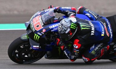 Rider Dunia Keluhkan Aspal Sirkuit Mandalika: Seperti Ditembak dan Semacamnya, Boom! Leher Saya Kena....