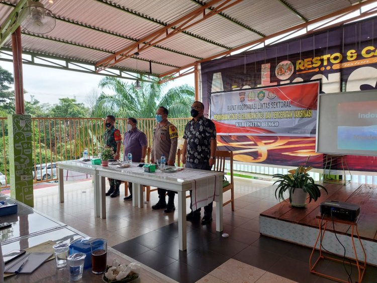 Gelar Rakor Lintas Sektoral Penanganan Covid-19, Bupati Minta Keseriusan Bergerak ke Masyarakat agar Divaksin