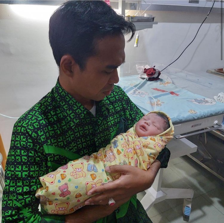 Kabar Gembira UAS, Istrinya Melahirkan Anak Laki-laki: Mohon Doanya...