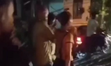 Viral! Dua Sejoli Diarak Warga Diduga Berzina