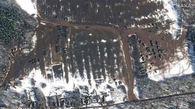 Ngeri!!! Konvoi Militer Rusia Sepanjang 64 Km Menuju Kiev Terdeteksi Foto Satelit