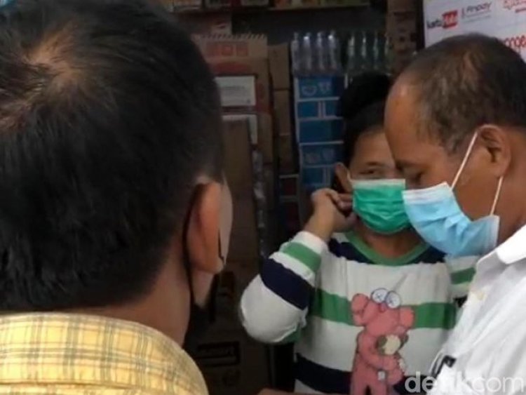 DUH! Emak-emak yang Viral Curi Minyak Goreng Akhirnya Ditangkap Polisi