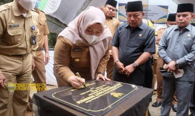 Bupati Masnah Resmikan dan Lantik Pj Kepala Desa Persiapan Bukit Beringin