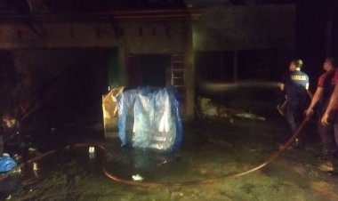 BREAKING News!!! Akibat Bensin, Ruko di Pudak Muarojambi Terbakar