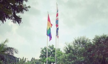 Kedubes Inggris Kibarkan Bendera LGBT, Partai Demokrat: Harus Saling Menghormati Norma-norma Luhur!