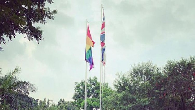 Kedubes Inggris Kibarkan Bendera LGBT, Partai Demokrat: Harus Saling Menghormati Norma-norma Luhur!