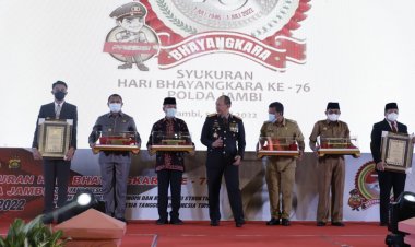 Bupati Bungo Mashuri Hadiri Syukuran HUT Bhayangkara ke 76 di SPN Jambi