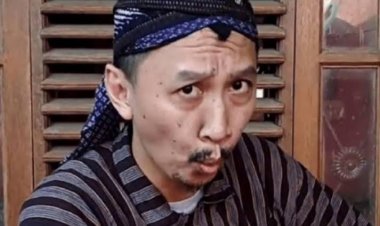 Giliran Abu Janda Kena Serang Bjorka