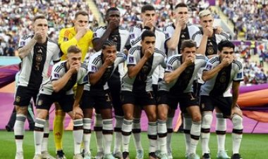Aksi Tutup Mulut Timnas Jerman Dukung LGBT, Netizen: Sibuk Kampanye One Love, Akhirnya hanya Mencetak One Goal