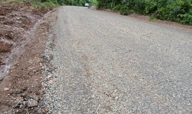 Jalan Penghubung Sirih Sekapur dan Ujung Tanjung Diperbaiki, Terima Kasih Bang Jon
